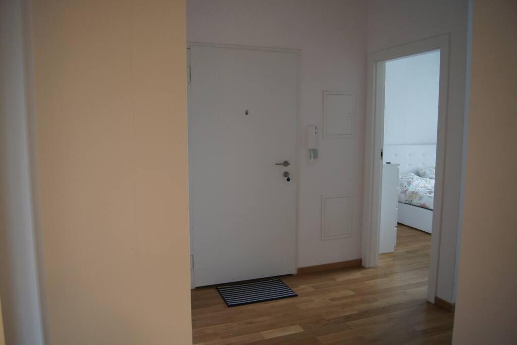 Appartamento Cichy, Nowoczesny, Komfortowy Przy Galerii Mokotow Varsavia Esterno foto